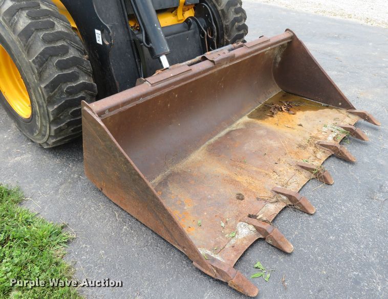 image for item GI9181 JCB 225  skid steer loader