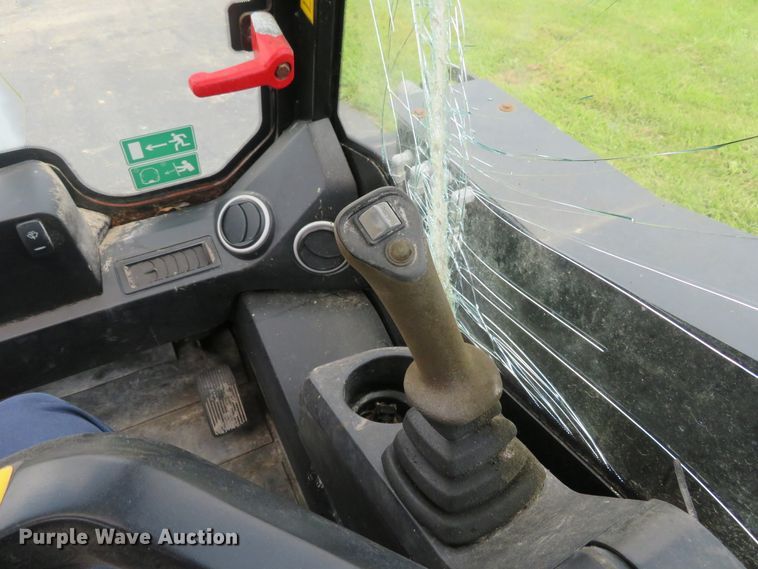 image for item GI9181 JCB 225  skid steer loader