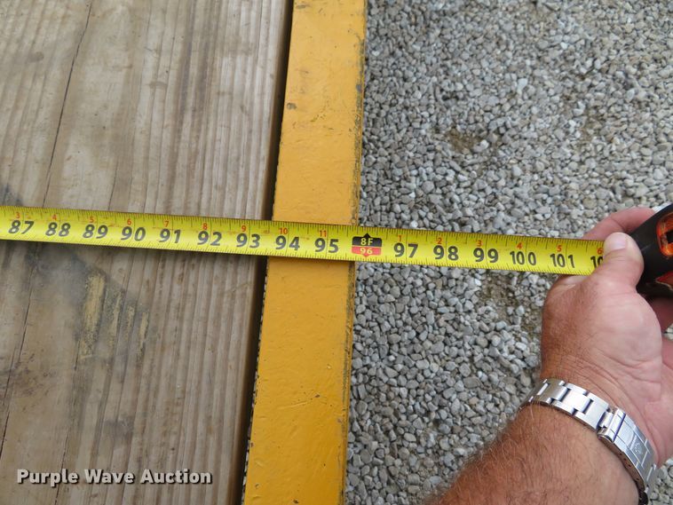 image for item GI9182 1999 Belshe DT255 equipment trailer