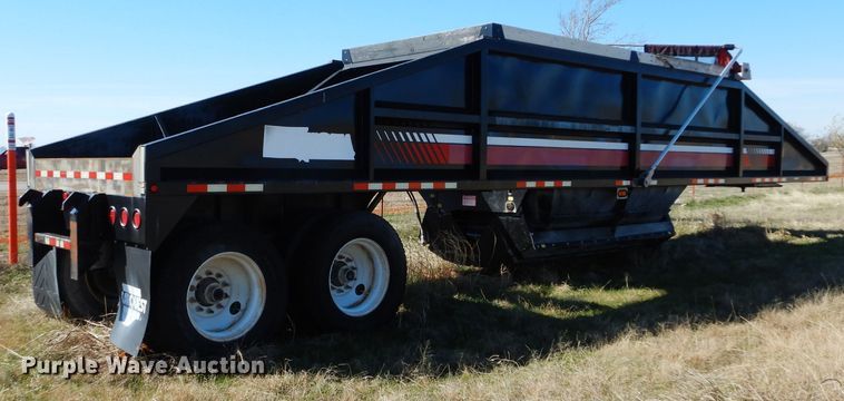 image for item GK9023 2013 Dakota bottom dump trailer