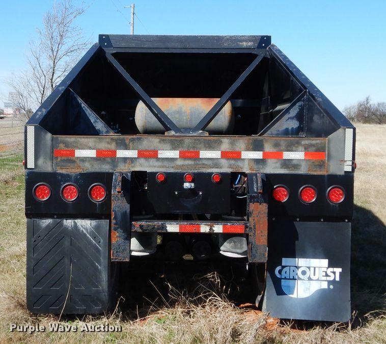 image for item GK9023 2013 Dakota bottom dump trailer