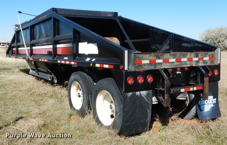 image for item GK9023 2013 Dakota bottom dump trailer