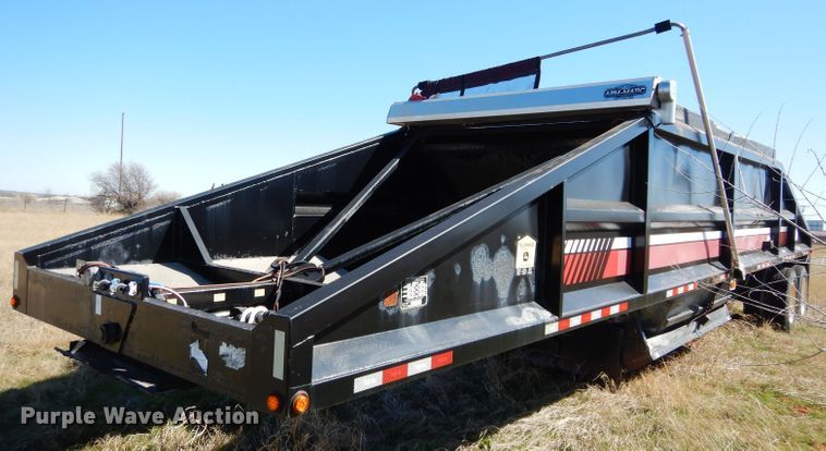 image for item GK9023 2013 Dakota bottom dump trailer
