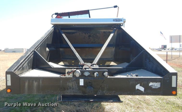 image for item GK9023 2013 Dakota bottom dump trailer