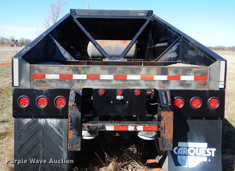 image for item GK9023 2013 Dakota bottom dump trailer