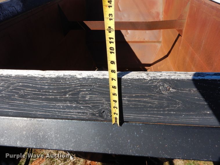 image for item GK9023 2013 Dakota bottom dump trailer