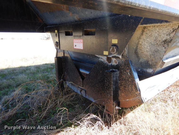image for item GK9023 2013 Dakota bottom dump trailer