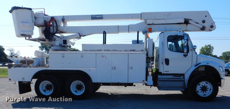 image for item GM9088 2011 Freightliner Business Class M2  bucket truck