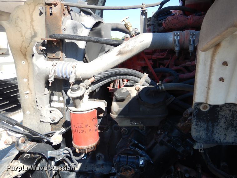 image for item GM9088 2011 Freightliner Business Class M2  bucket truck