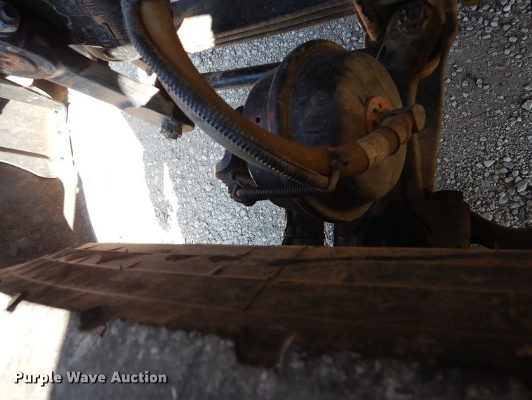 image for item GM9088 2011 Freightliner Business Class M2  bucket truck