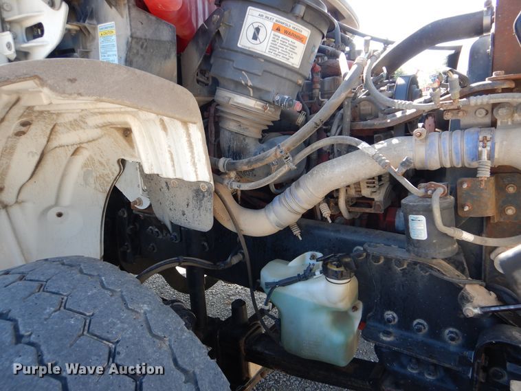 image for item GM9088 2011 Freightliner Business Class M2  bucket truck