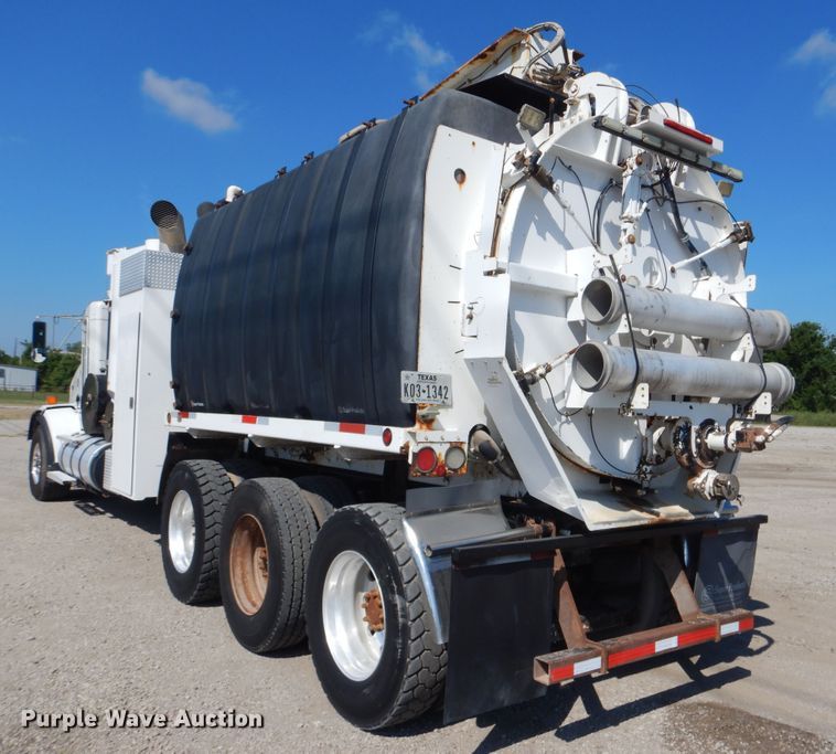 image for item GM9089 2012 Kenworth T800  vacuum excavation truck