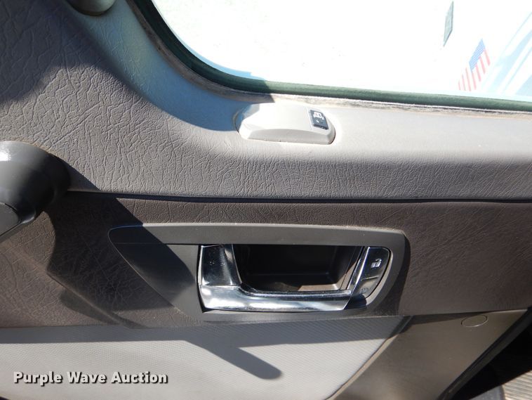 image for item GM9089 2012 Kenworth T800  vacuum excavation truck