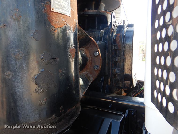 image for item GM9089 2012 Kenworth T800  vacuum excavation truck