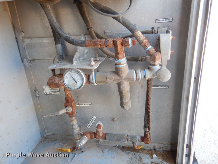 image for item GM9089 2012 Kenworth T800  vacuum excavation truck