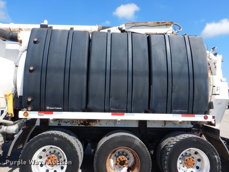 image for item GM9089 2012 Kenworth T800  vacuum excavation truck