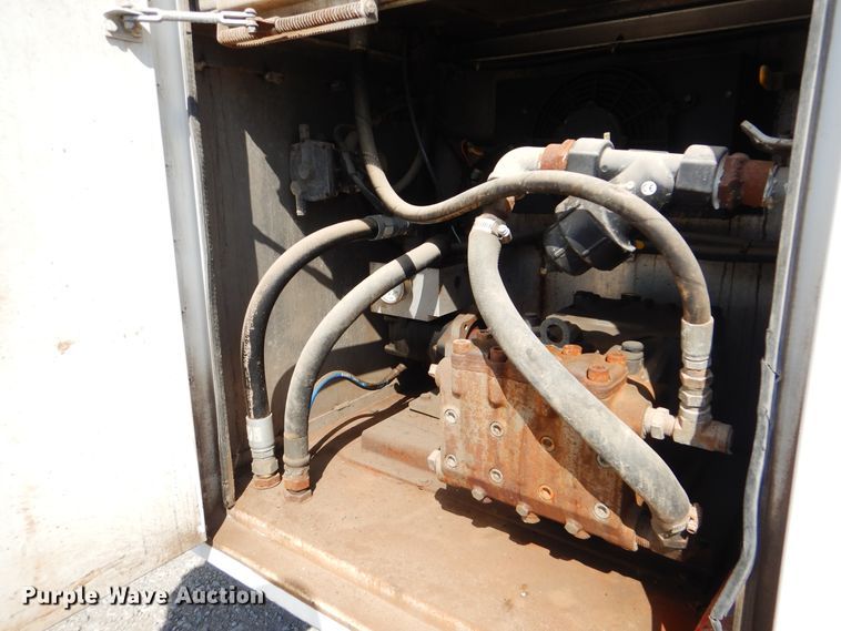 image for item GM9089 2012 Kenworth T800  vacuum excavation truck