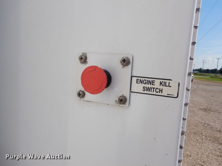 image for item GM9089 2012 Kenworth T800  vacuum excavation truck