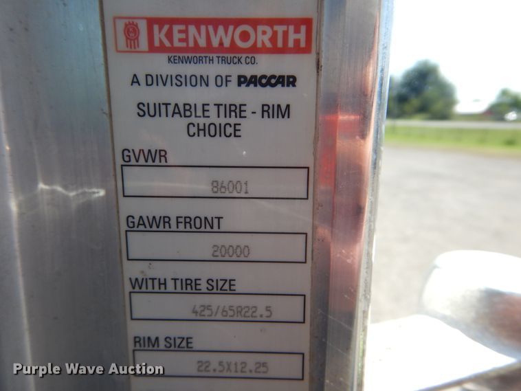 image for item GM9089 2012 Kenworth T800  vacuum excavation truck