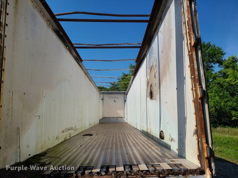 image for item GP9222 1988 Wilkens OK2LA56VCFY walking floor trailer