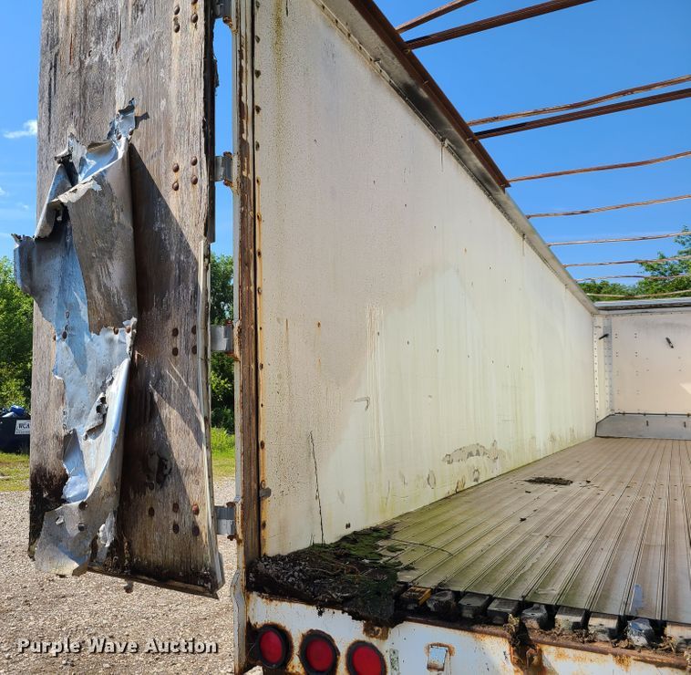 image for item GP9222 1988 Wilkens OK2LA56VCFY walking floor trailer