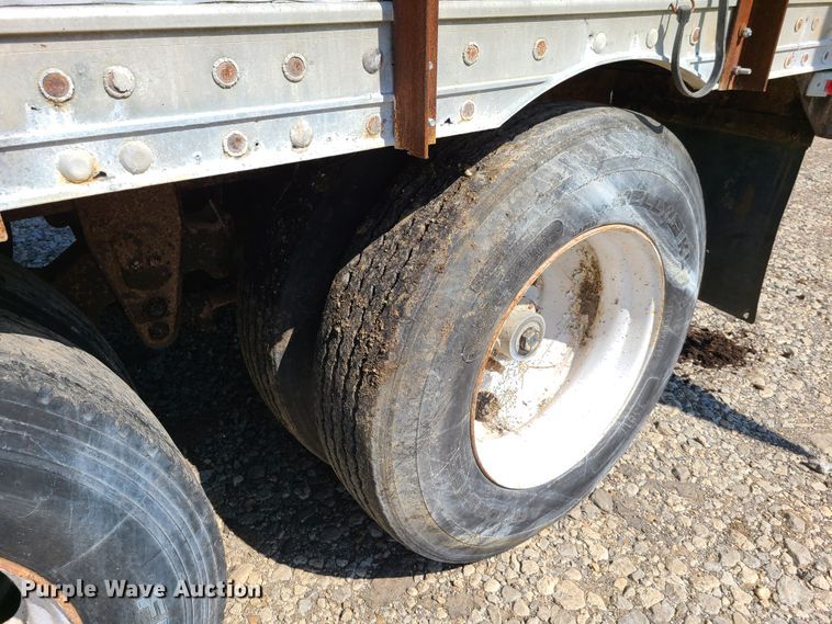image for item GP9222 1988 Wilkens OK2LA56VCFY walking floor trailer