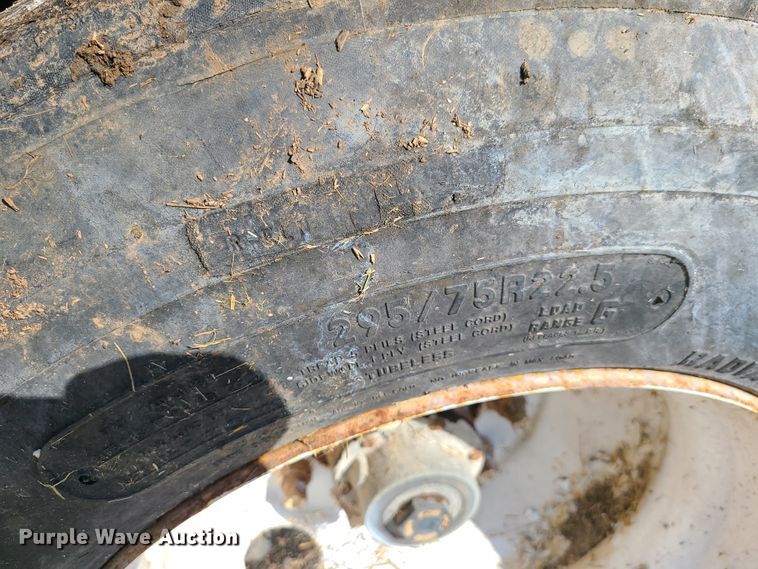 image for item GP9222 1988 Wilkens OK2LA56VCFY walking floor trailer