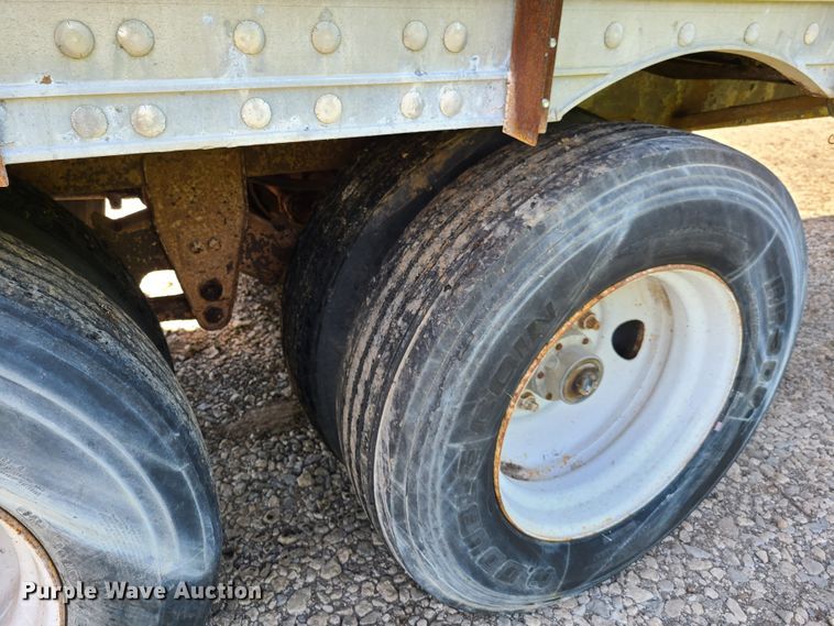 image for item GP9222 1988 Wilkens OK2LA56VCFY walking floor trailer