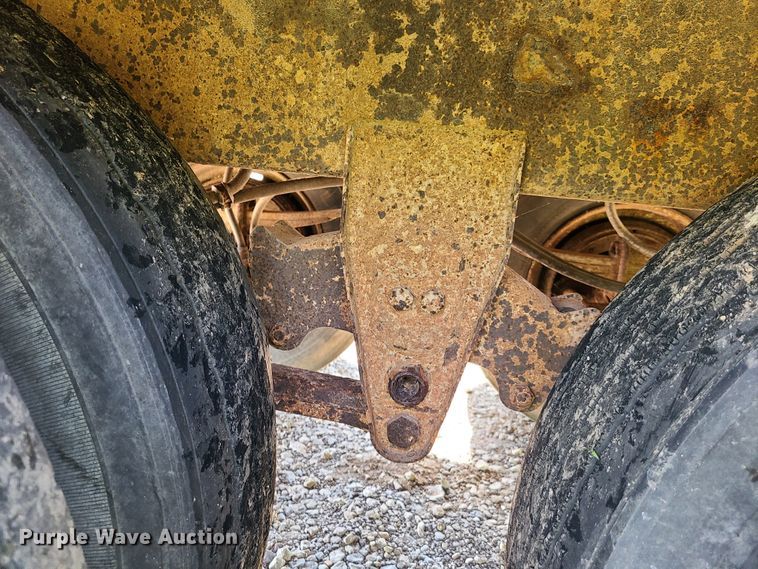 image for item GP9222 1988 Wilkens OK2LA56VCFY walking floor trailer