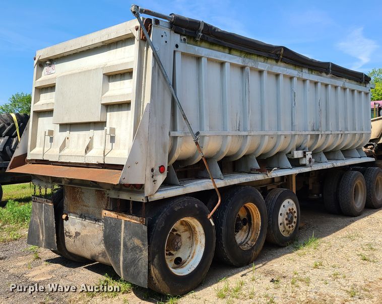 image for item GP9224 1985 Fruehauf ND2-F2-22-T end dump trailer