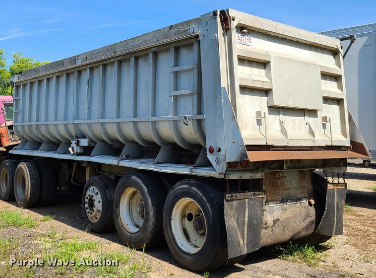 image for item GP9224 1985 Fruehauf ND2-F2-22-T end dump trailer