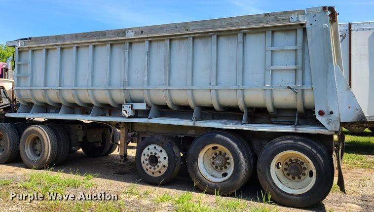 image for item GP9224 1985 Fruehauf ND2-F2-22-T end dump trailer
