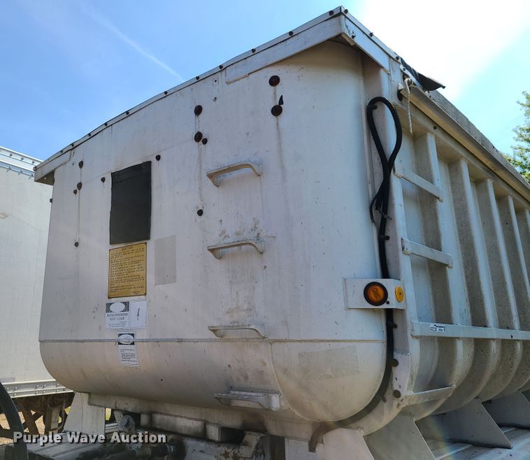 image for item GP9224 1985 Fruehauf ND2-F2-22-T end dump trailer