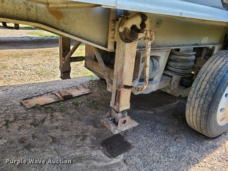 image for item GP9224 1985 Fruehauf ND2-F2-22-T end dump trailer