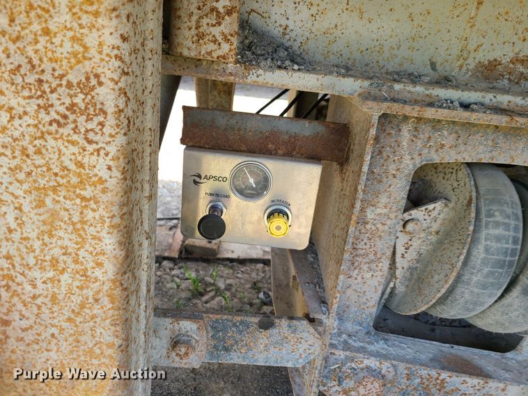 image for item GP9224 1985 Fruehauf ND2-F2-22-T end dump trailer