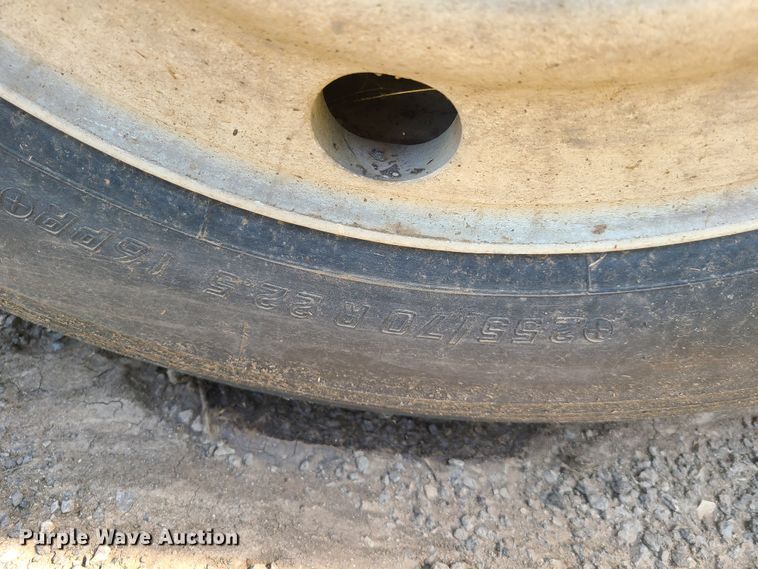 image for item GP9224 1985 Fruehauf ND2-F2-22-T end dump trailer