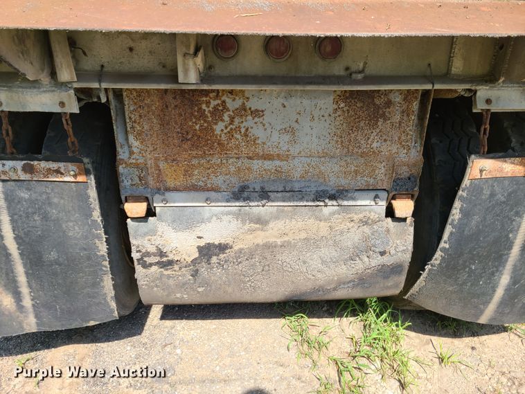image for item GP9224 1985 Fruehauf ND2-F2-22-T end dump trailer