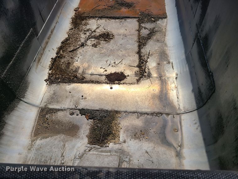 image for item GP9224 1985 Fruehauf ND2-F2-22-T end dump trailer