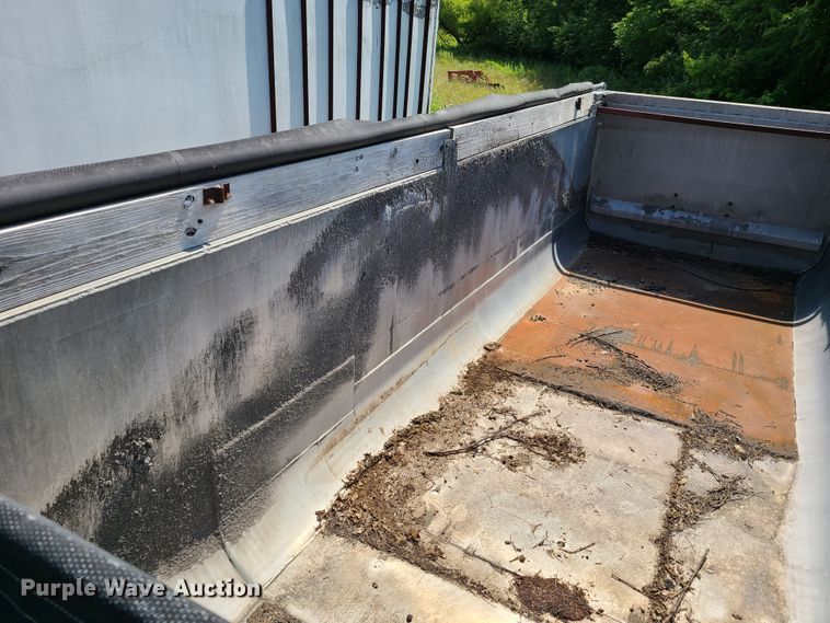 image for item GP9224 1985 Fruehauf ND2-F2-22-T end dump trailer