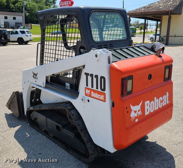 image for item GP9232 2009 Bobcat T110  tracked skid steer loader