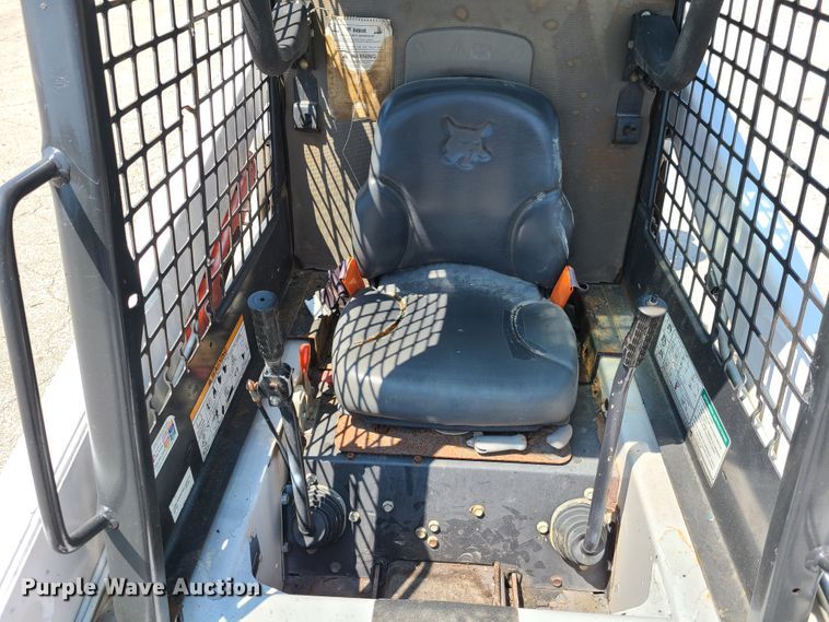 image for item GP9232 2009 Bobcat T110  tracked skid steer loader