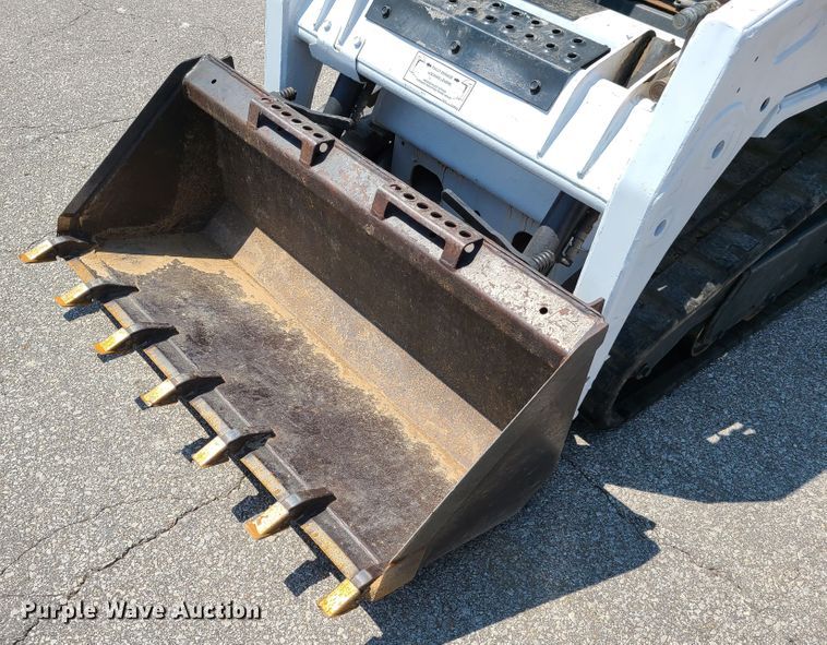 image for item GP9232 2009 Bobcat T110  tracked skid steer loader