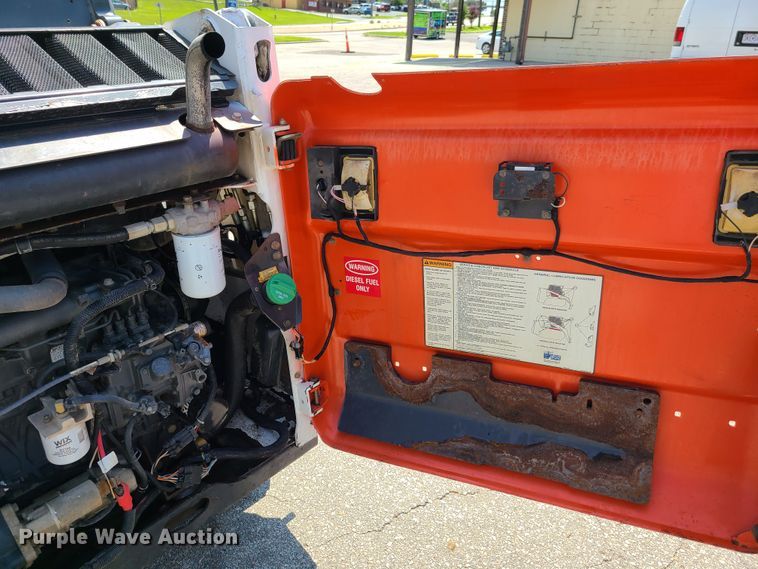 image for item GP9232 2009 Bobcat T110  tracked skid steer loader