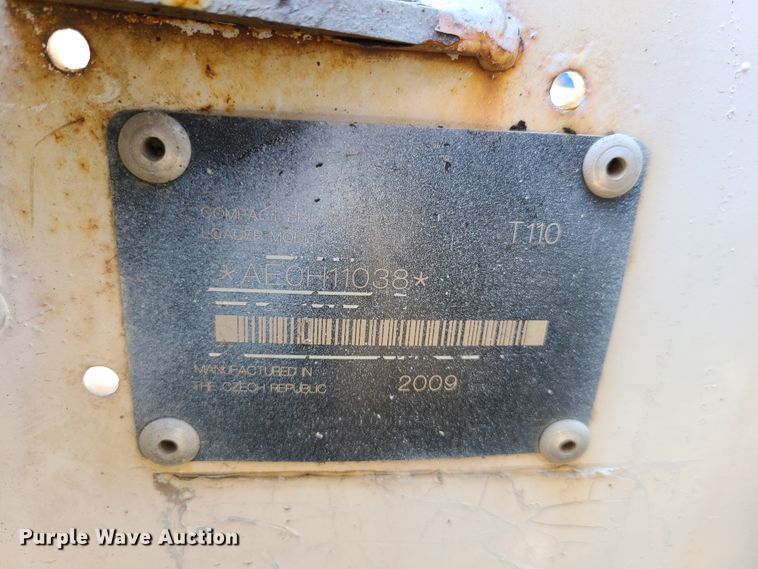 image for item GP9232 2009 Bobcat T110  tracked skid steer loader