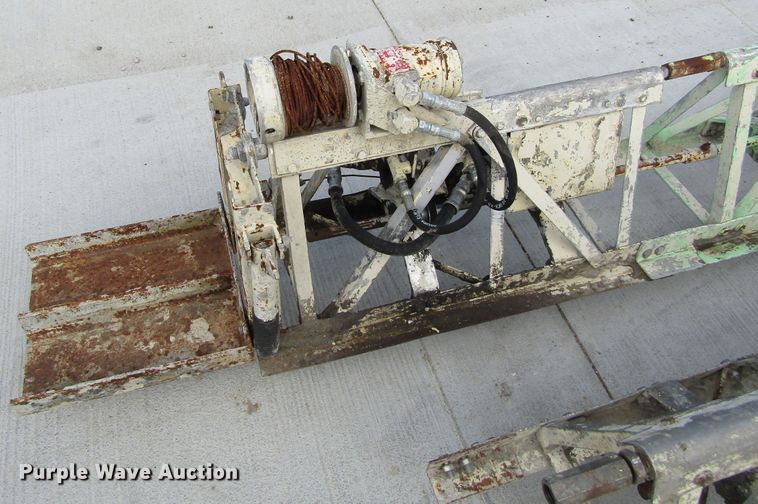 image for item GQ9054 Screed