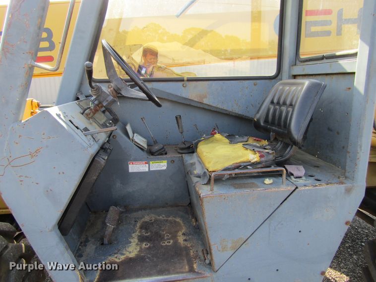 image for item GQ9055 1993 Gehl 663  telehandler