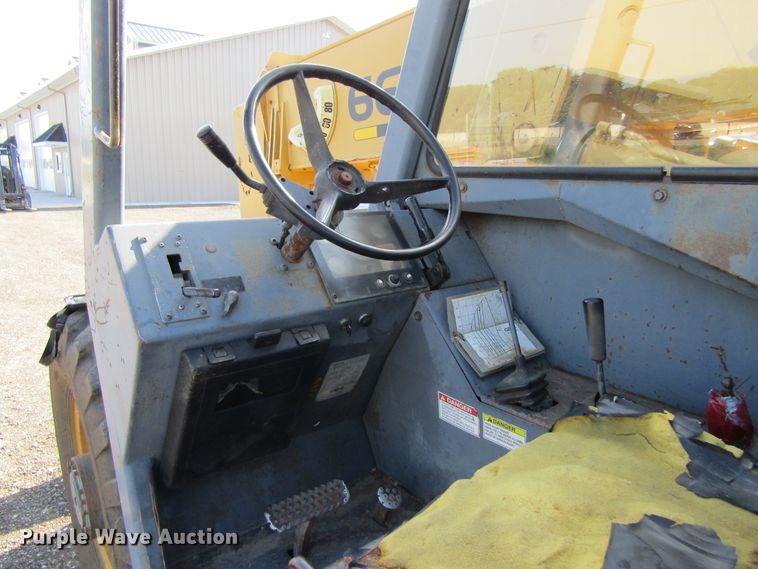 image for item GQ9055 1993 Gehl 663  telehandler