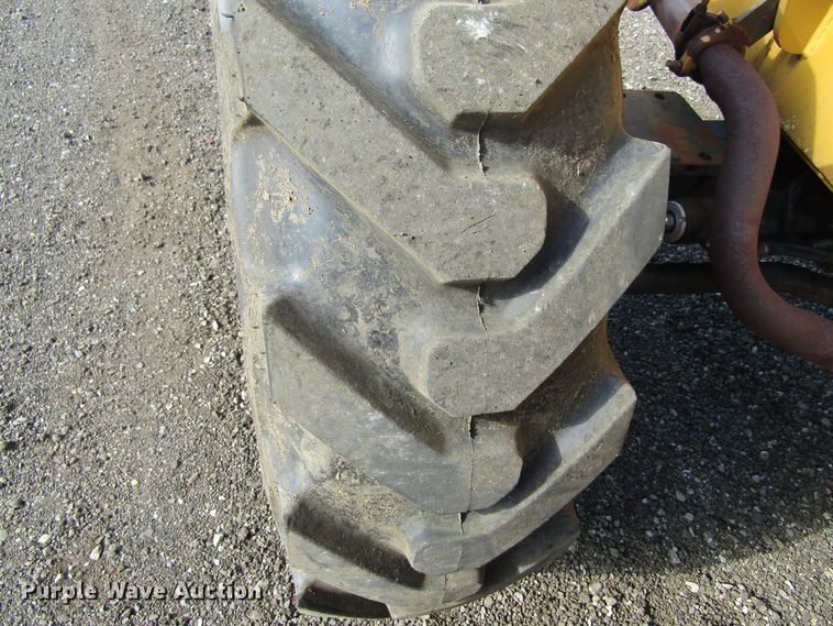 image for item GQ9055 1993 Gehl 663  telehandler