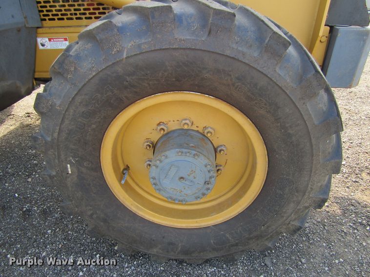 image for item GQ9055 1993 Gehl 663  telehandler