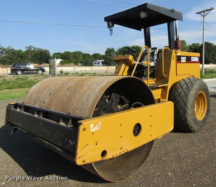 image for item GQ9056 1993 Caterpillar CS563A  vibratory single drum roller